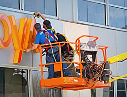 Монтажа и демонтажа рекламных конструкций